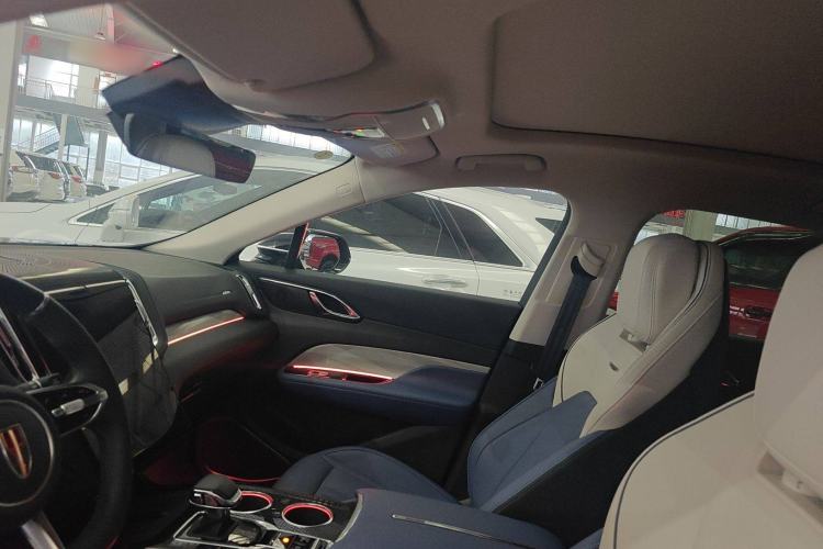 Used Hongqi HS3 2023 2.0T All-Wheel-Drive Youwei Version Interior 5