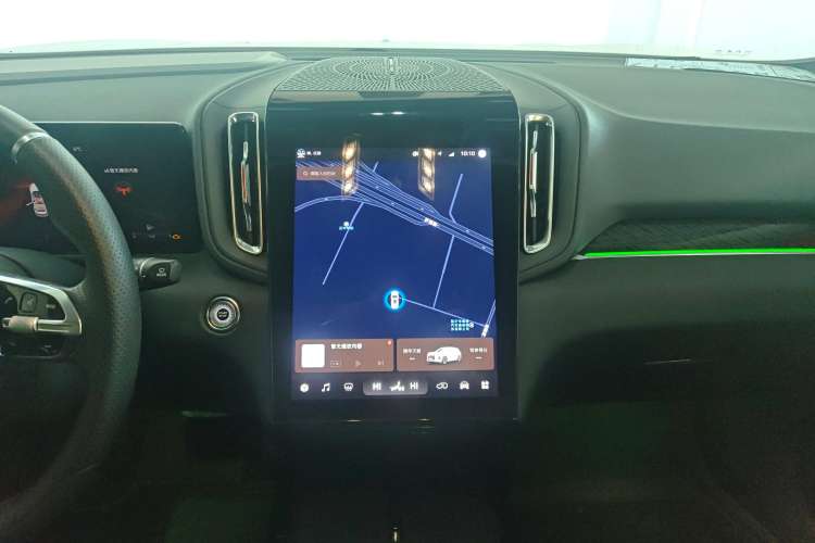 Used Hongqi HS3 2023 1.5T Two-Wheel Drive Shanwei Edition Audio And AC Panel