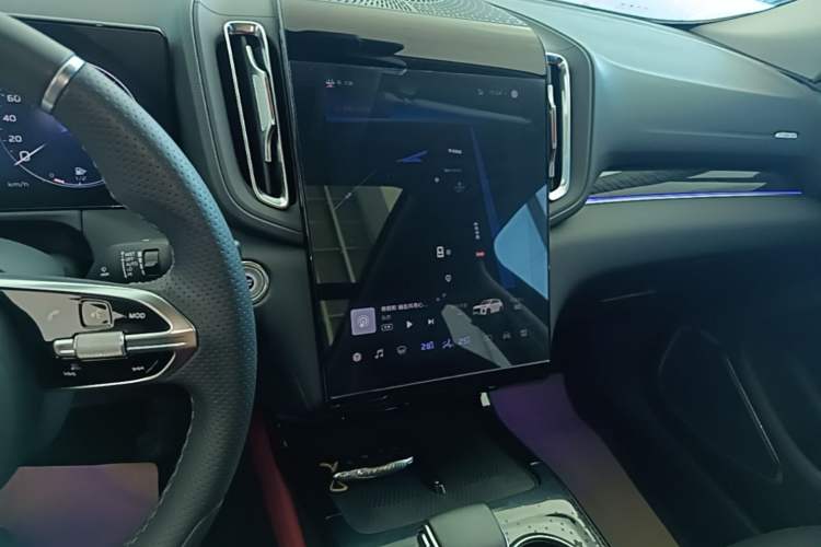 Used Hongqi HS3 2023 1.5T Two-Wheel Drive Shanwei Edition Audio And AC Panel