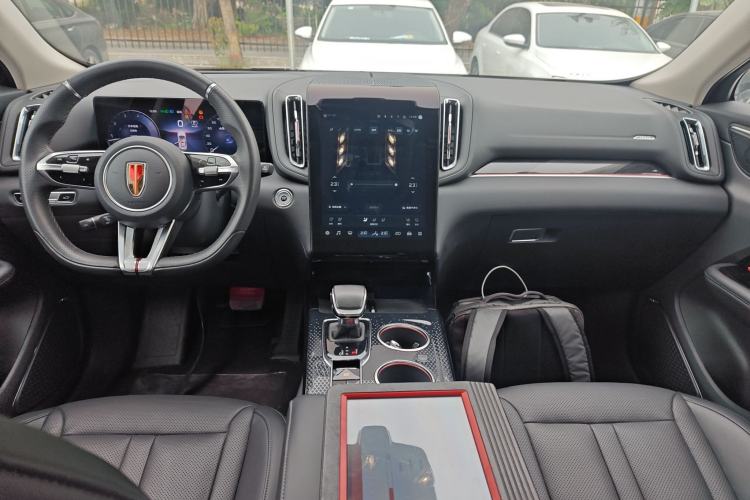 Used Hongqi HS3 2023 2.0T All-Wheel-Drive Youwei Version Center Console