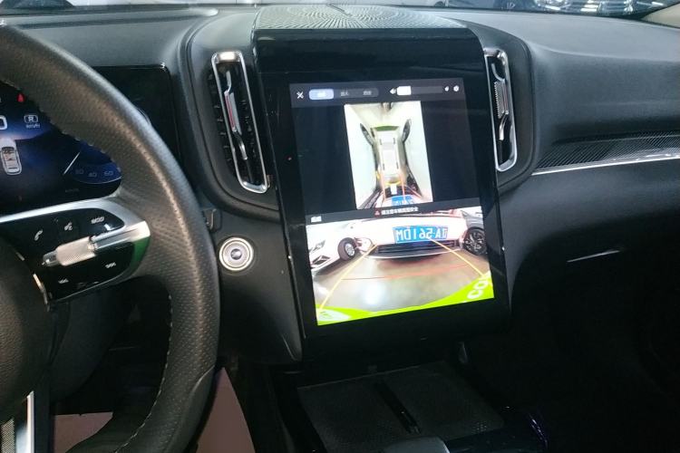 Used Hongqi HS3 2023 2.0T All-Wheel-Drive Youwei Version Center Console