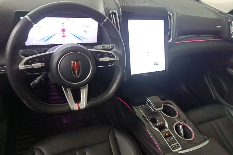 Used Hongqi HS3 2023 2.0T All-Wheel-Drive Youwei Version Center Console