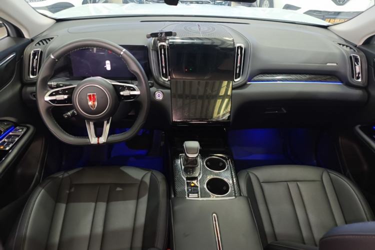 Used Hongqi HS3 2023 1.5T Two-Wheel Drive Shanwei Edition Center Console
