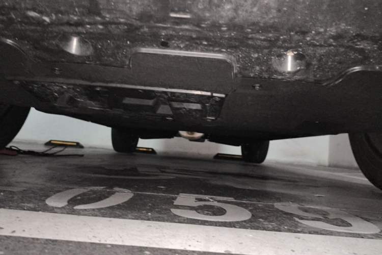 Used Hongqi HS3 2023 1.5T Two-Wheel Drive Shanwei Edition Chassis Front