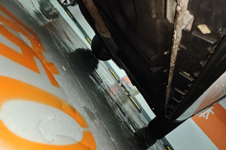 Used Hongqi HS3 2023 1.5T Two-Wheel Drive Shanwei Edition Chassis Front Left