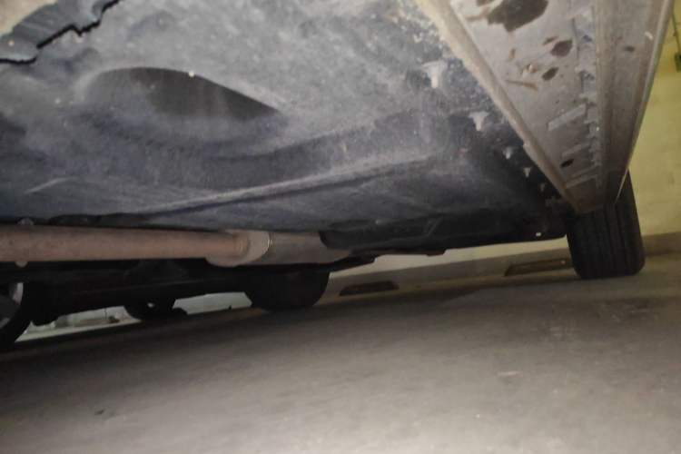 Used Hongqi HS3 2023 1.5T Two-Wheel Drive Shanwei Edition Chassis Front Left