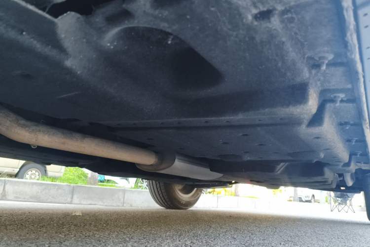 Used Hongqi HS3 2023 1.5T Two-Wheel Drive Shanwei Edition Chassis Front Left