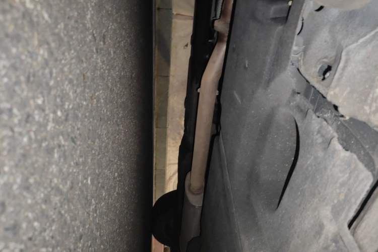 Used Hongqi HS3 2023 1.5T Two-Wheel Drive Shanwei Edition Chassis Front Left