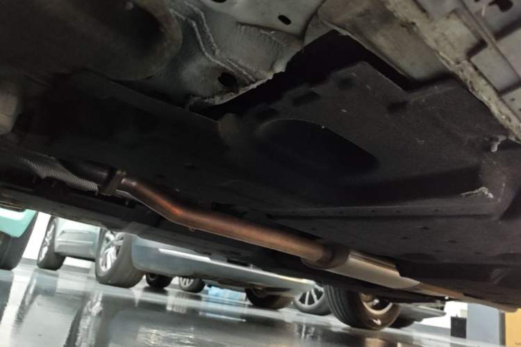 Used Hongqi HS3 2023 1.5T Two-Wheel Drive Shanwei Edition Chassis Front Left