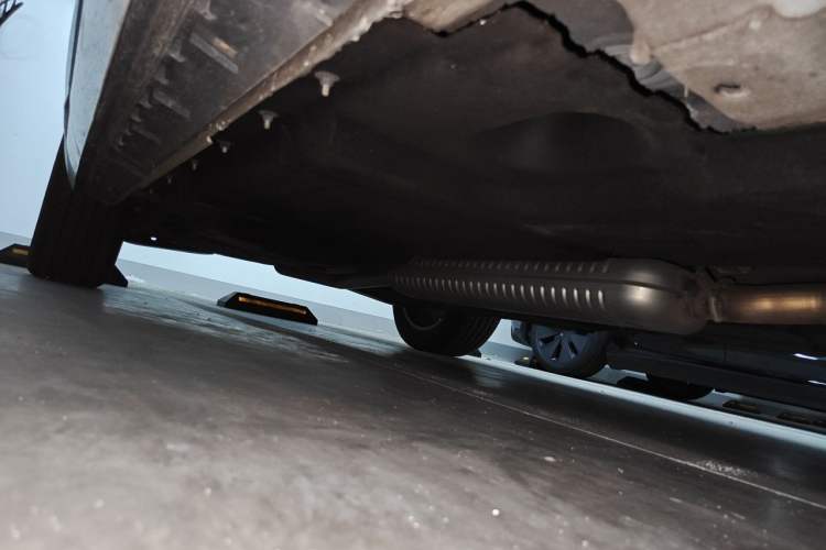 Used Hongqi HS3 2023 2.0T Two-Wheel Drive Available Version Chassis Front Right