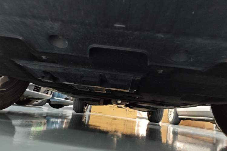 Used Hongqi HS3 2023 1.5T Two-Wheel Drive Shanwei Edition Chassis Front