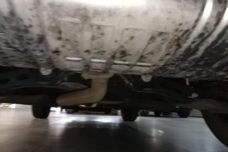 Used Hongqi HS3 2023 1.5T Two-Wheel Drive Shanwei Edition Chassis Rear