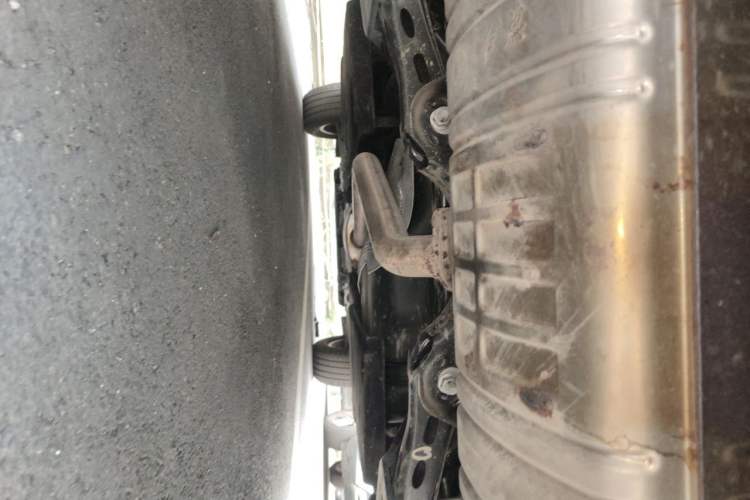 Used Hongqi HS3 2023 1.5T Two-Wheel Drive Shanwei Edition Chassis Rear