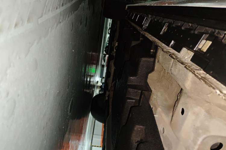 Used Hongqi HS3 2023 1.5T Two-Wheel Drive Shanwei Edition Chassis Rear Left