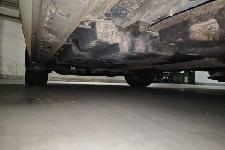 Used Hongqi HS3 2023 1.5T Two-Wheel Drive Shanwei Edition Chassis Rear Left