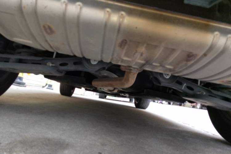 Used Hongqi HS3 2023 1.5T Two-Wheel Drive Shanwei Edition Chassis Rear