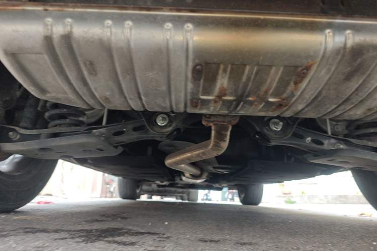 Used Hongqi HS3 2023 1.5T Two-Wheel Drive Shanwei Edition Chassis Rear