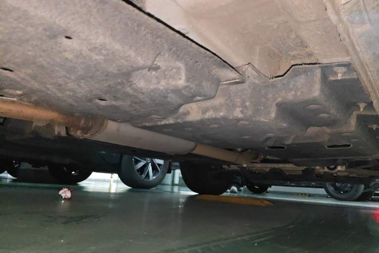 Used Hongqi HS3 2023 1.5T Two-Wheel Drive Shanwei Edition Chassis Rear Right