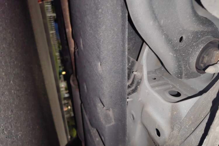 Used Hongqi HS3 2023 1.5T Two-Wheel Drive Shanwei Edition Chassis Rear Right