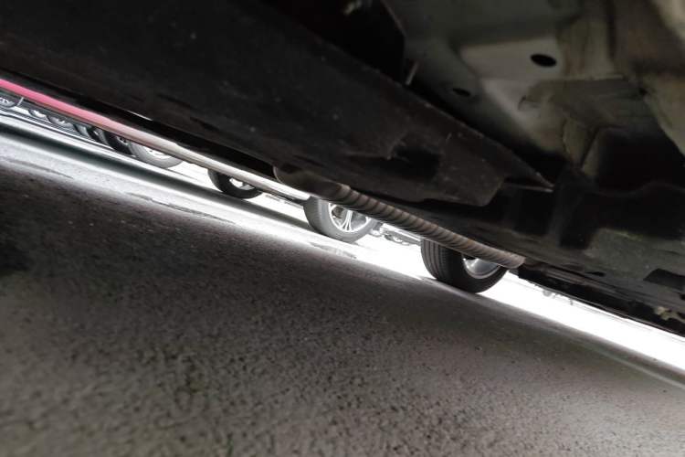 Used Hongqi HS3 2023 2.0T Two-Wheel Drive Available Version Chassis Rear Right