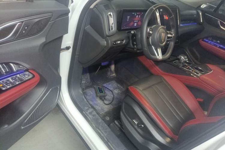 Used Hongqi HS3 2023 1.5T Two-Wheel Drive Shanwei Edition Driver Seat