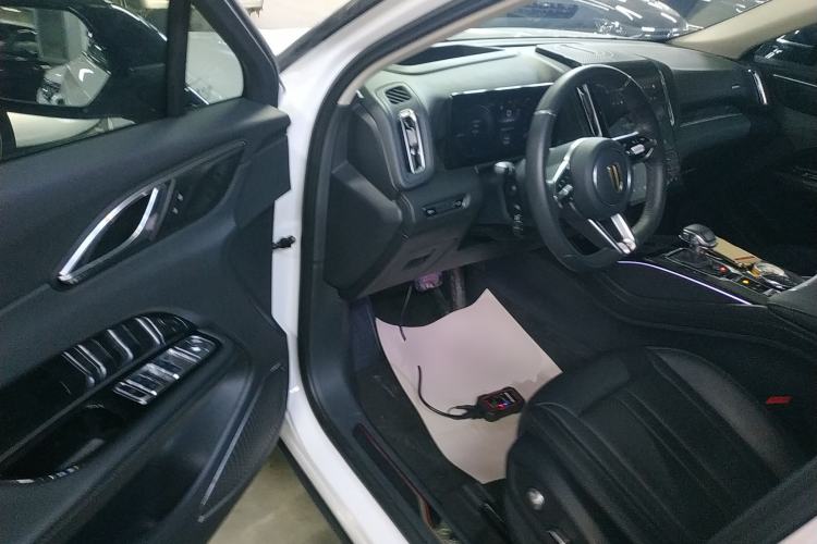 Used Hongqi HS3 2023 2.0T All-Wheel-Drive Youwei Version Driver Seat
