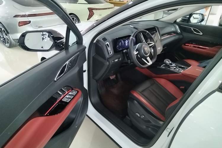 Used Hongqi HS3 2023 1.5T Two-Wheel Drive Shanwei Edition Driver Seat