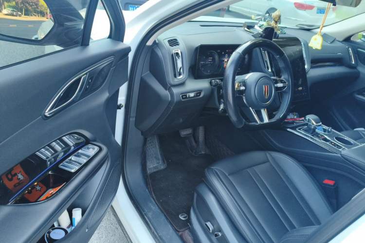 Used Hongqi HS3 2023 1.5T Two-Wheel Drive Shanwei Edition Driver Seat