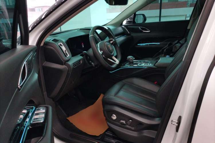Used Hongqi HS3 2023 2.0T All-Wheel-Drive Youwei Version Driver Seat
