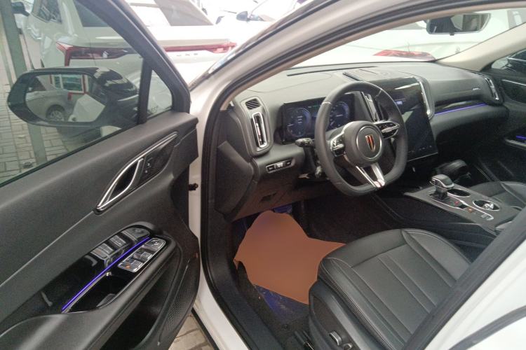 Used Hongqi HS3 2023 1.5T Two-Wheel Drive Shanwei Edition Driver Seat