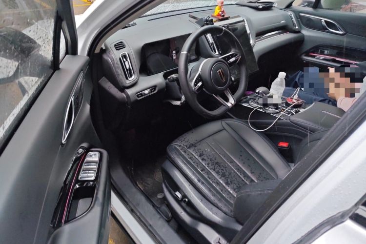 Used Hongqi HS3 2023 2.0T Two-Wheel Drive Available Version Driver Seat