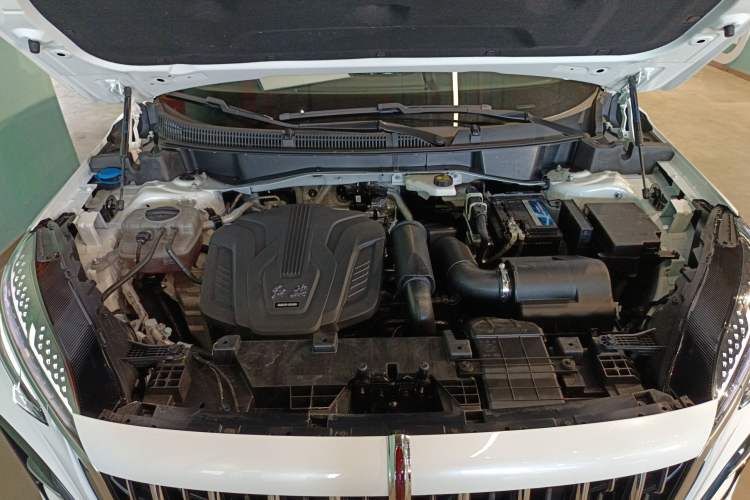 Used Hongqi HS3 2023 1.5T Two-Wheel Drive Shanwei Edition Engine Bay