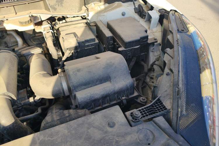Used Hongqi HS3 2023 1.5T Two-Wheel Drive Shanwei Edition Engine Bay Left