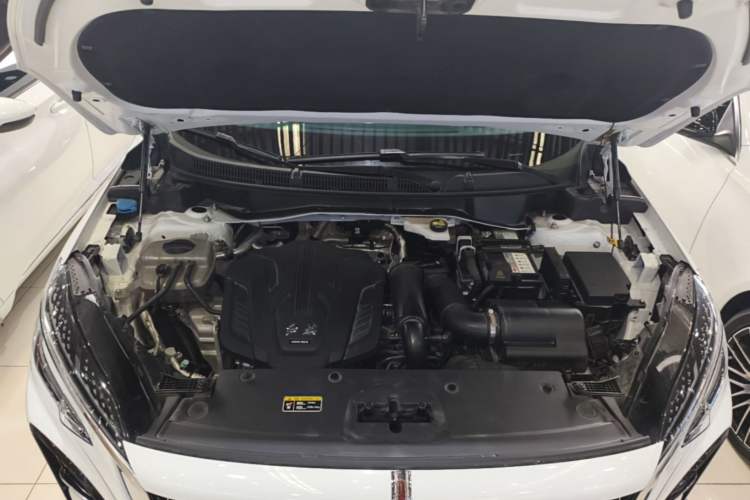 Used Hongqi HS3 2023 1.5T Two-Wheel Drive Shanwei Edition Engine Bay