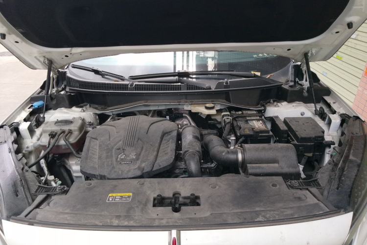 Used Hongqi HS3 2023 1.5T Two-Wheel Drive Shanwei Edition Engine Bay