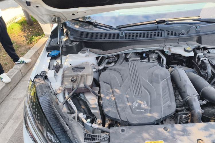 Used Hongqi HS3 2023 1.5T Two-Wheel Drive Shanwei Edition Engine Bay Right