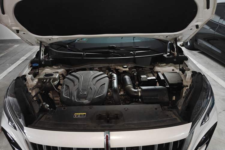 Used Hongqi HS3 2023 2.0T Two-Wheel Drive Available Version Engine Bay