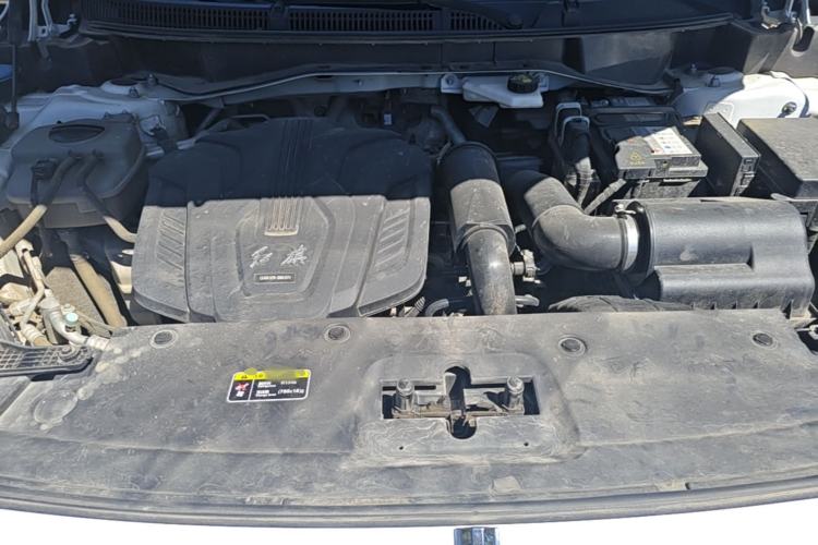 Used Hongqi HS3 2023 1.5T Two-Wheel Drive Shanwei Edition Engine Bay
