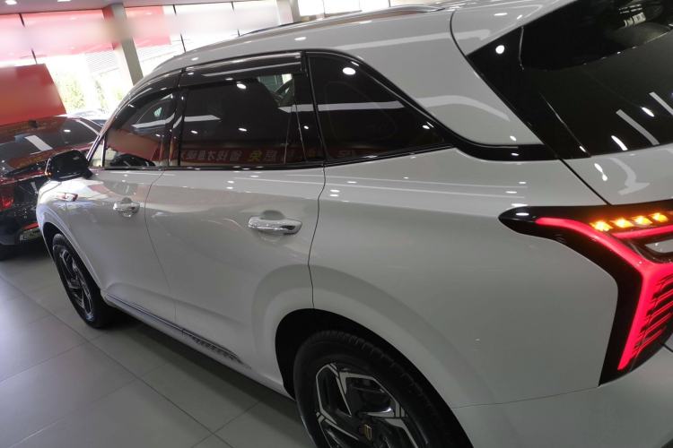 Used Hongqi HS3 2023 1.5T Two-Wheel Drive Shanwei Edition Exterior 3