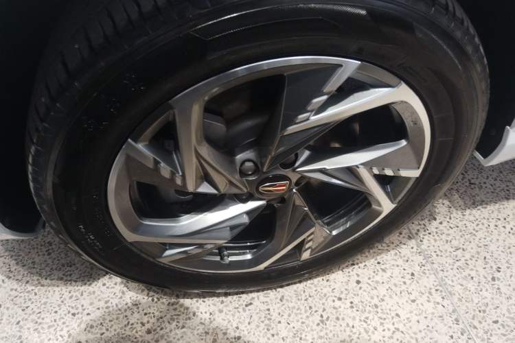 Used Hongqi HS3 2023 2.0T All-Wheel-Drive Youwei Version Exterior 7