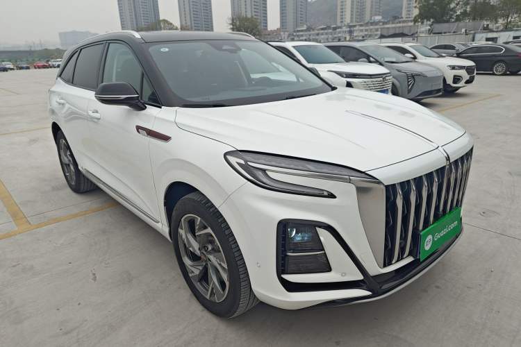 Used Hongqi HS3 2023 2.0T All-Wheel-Drive Youwei Version Front Right 45 Deg