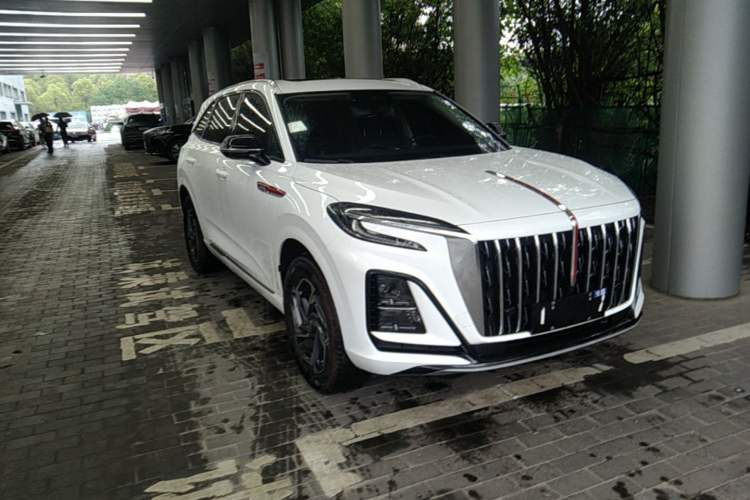 Used Hongqi HS3 2023 1.5T Two-Wheel Drive Shanwei Edition Front Right 45 Deg