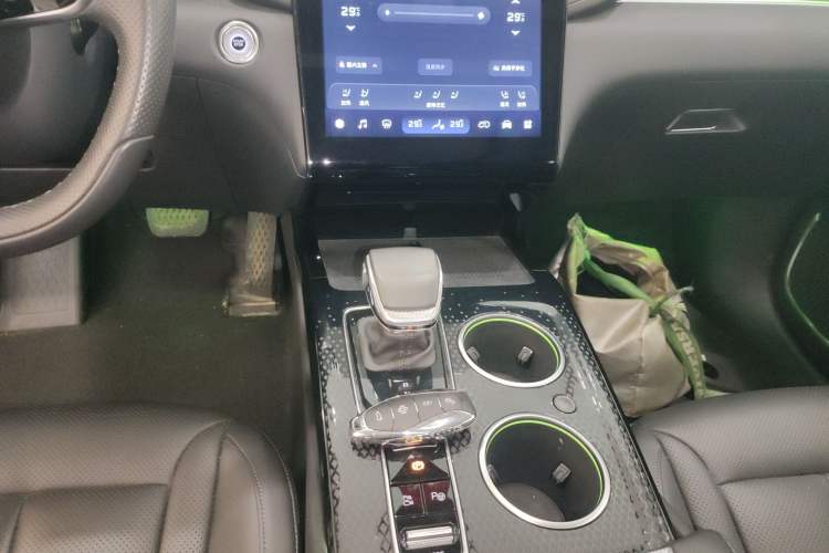 Used Hongqi HS3 2023 2.0T All-Wheel-Drive Youwei Version Gear Lever