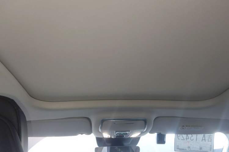 Used Hongqi HS3 2023 1.5T Two-Wheel Drive Shanwei Edition Headliner
