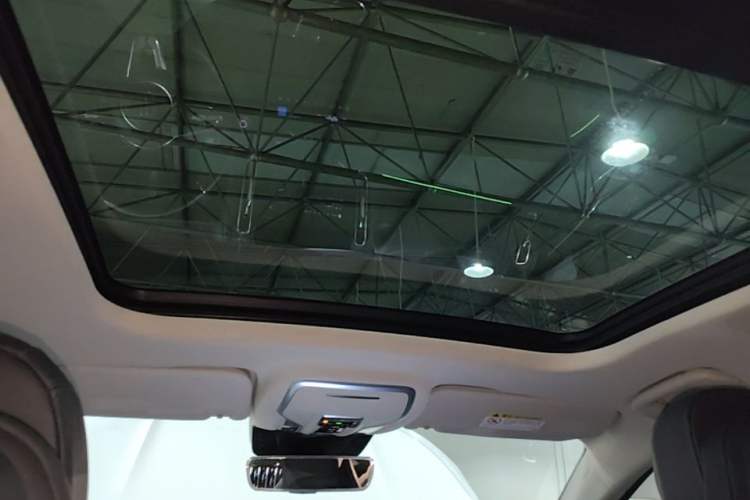 Used Hongqi HS3 2023 1.5T Two-Wheel Drive Shanwei Edition Headliner