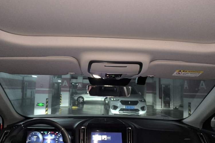 Used Hongqi HS3 2023 1.5T Two-Wheel Drive Shanwei Edition Headliner