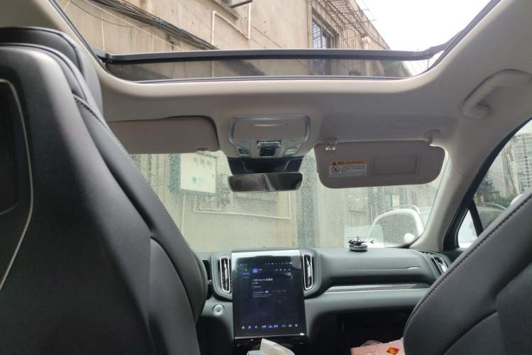 Used Hongqi HS3 2023 1.5T Two-Wheel Drive Shanwei Edition Headliner