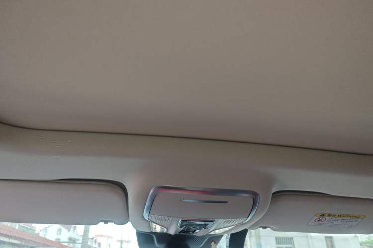 Used Hongqi HS3 2023 1.5T Two-Wheel Drive Shanwei Edition Headliner