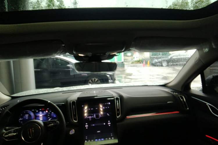 Used Hongqi HS3 2023 1.5T Two-Wheel Drive Shanwei Edition Headliner