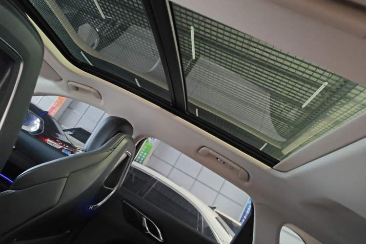 Used Hongqi HS3 2023 1.5T Two-Wheel Drive Shanwei Edition Headliner